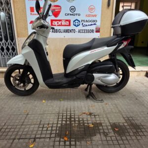 HONDA SH300